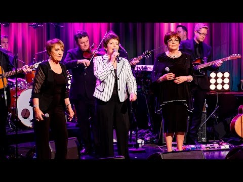 The Queens of Country medley | The Late Late Show | RTÉ One