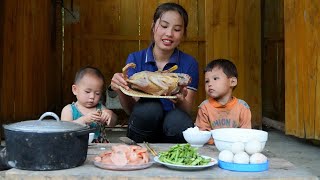 Single girl harvests sweet potatoes to sell at the market | Cooking with two small children