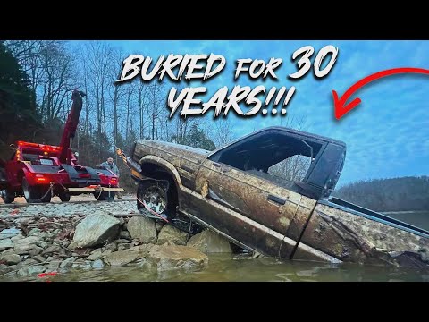 Alten Mazda-Pickup nach 30 Jahren unter Wasser wieder ans Laufen bringen!