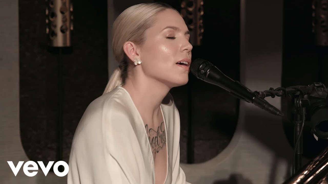 Watch Now Skylar Grey - Love The Way You Lie (Live on the Honda Stage at The Peppermint Club) Skylar Grey - Love The Way You Lie (Live on the Honda Stage at The Peppermint Club)