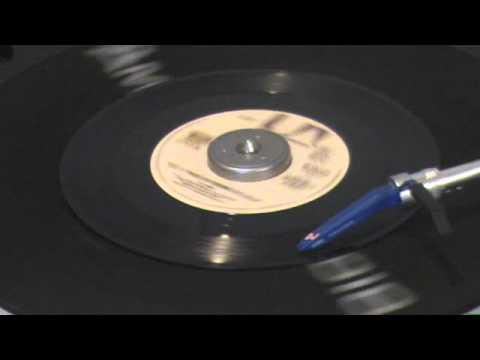 Crystal Gayle - Don't It Make My Brown Eyes Blue