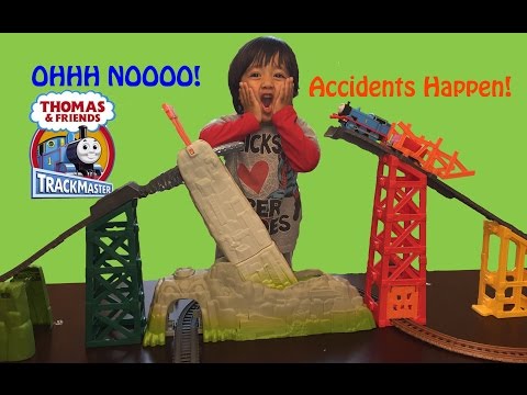 Ryan plays with Thomas & Friends Trackmaster Avalanche Escape Set Video