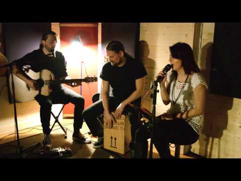 Conversatii acustice - Ninsoarea de adio ( Vali Moldovan & Magda Puskas cover )