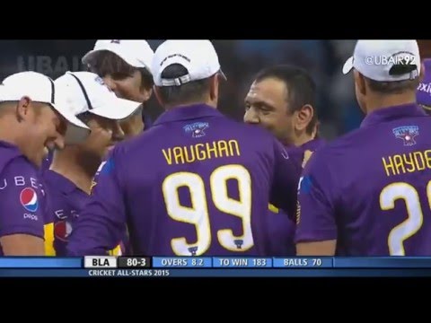 SHE Saqlain mushtaq bowling