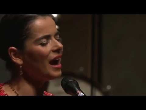 AMEDYAZ - Zahia Ziouani dirige le concert Algérie France - Symphonie pour 2012 - ARTE