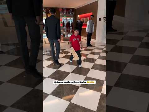 طفل يكره لاعبه المفضل بسبب تصرفه