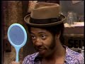 0577 Mr Hooper Gives David A Hat