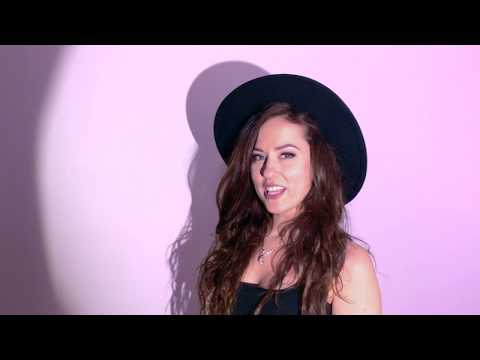 TRIIN NIITOJA & SANDRA HIIE  "TAHAN RÄNNATA SINUGA"