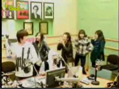 [280109] Hyuk dance gee with SNSD