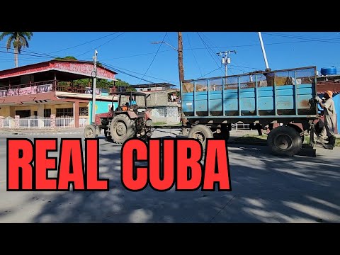 Walking Cuba : Guantanamo City Daily Life  No Talking