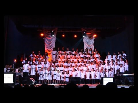 Tsy Manakambara: NTIZ (Ny Tsantan'Imahamasina Zandriny), live CCESCA 22 novembre 2015