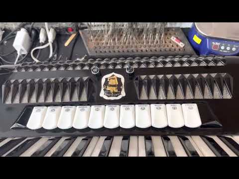 Onde foi parar aquela minha sanfona Castiglione quarta c dupla?