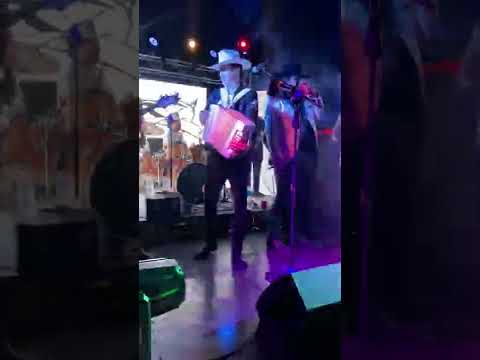 Tolin infante!! Grupo arriesgado & Los juniors de Mexicali (en vivo)