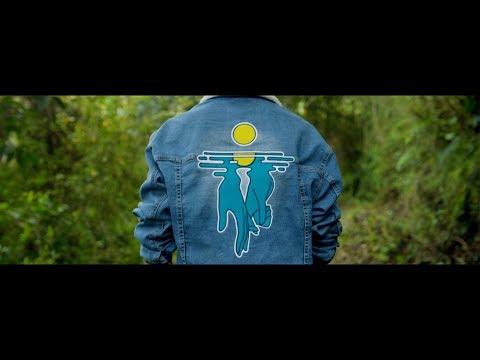 Bajo la Luna - Sudakaya - (Official Video)