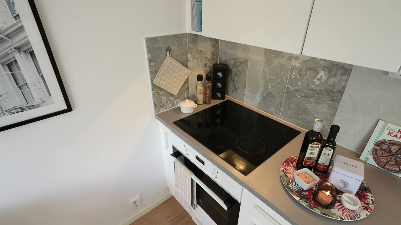 1 rum Lägenhet på Kärrtorpsvägen 24 C Kärrtorp Stockholms kommun - video