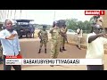 Agataliikonfuufu:   Abawagizi ba Hon Kyagulanyi  beezoobye ne Poliisi  Babakubyeemu Ttiyagaasi