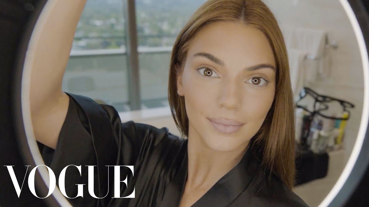 Kendall Jenner Gets Ready for the Oscars After-Party Vogue