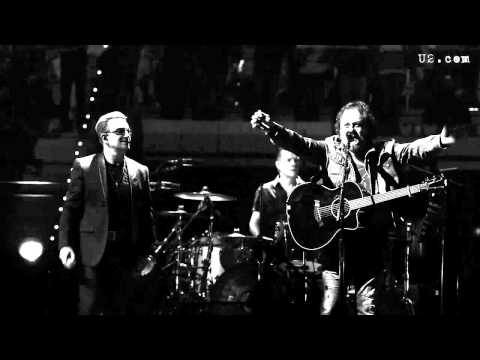 U2 with special guest Zucchero - I Still Haven’t Found What i'm Looking For Live from Turin