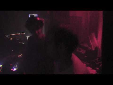 Space Echo playing Soul Power at Wilde Renate Berlin *GERMAN SUBBED*