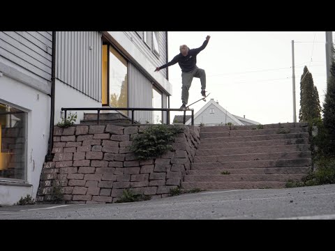 Place Presents: Simen Hægeland