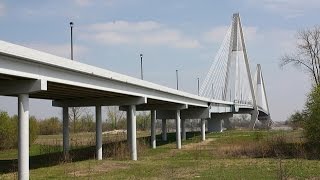 preview picture of video 'Crossing the William H Natcher Bridge'