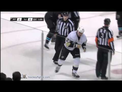 Craig Adams vs Brad Winchester Nov 3, 2011