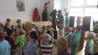 Mitmachlied, Bewegungslied im Kindergarten Beuren von Kinderliedermacher Thomas Koppe