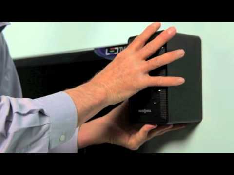 How to hang speakers with keyholes