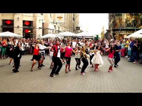 Michael Jackson Születésnapi Flashmob 2013 (Official Flashmob Video)