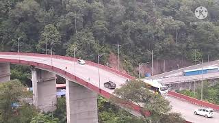 Download lagu Suasana sore di kelok 9 || kijang kotak dan bus npm terekam 📷 jalan santuy || kelok sembilan mp3