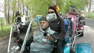 preview picture of video 'Motorradtreffen & Biker Hochzeit, der wirkliche Film - Malchin 2010'
