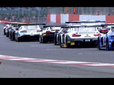 Main Race - Short Highlights - Silverstone 2016