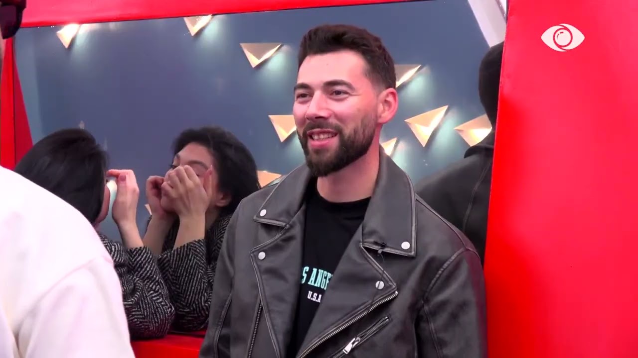 Çfarë lloj peshqish kemi futur në akuarium/ Angelo bisedon me Juxhinin dhe Stenaldon për banorët