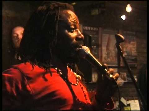 Oghene Kologbo and Kolobitos 19 october 2007 (05)