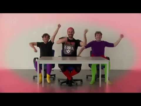 She's after my piano - De Ideale Wereld