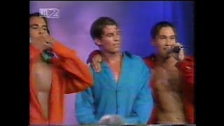Worlds Apart - Baby come back (live 1995 Bravo Girl Show)
