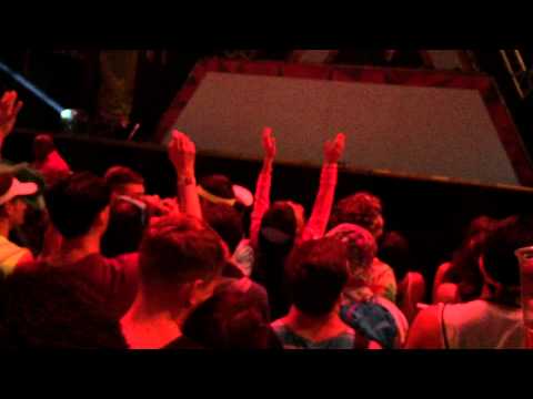 Eric Prydz v Chvrches - Tether