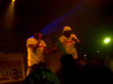 ARSENIK Mash up la place! Je Boxe avec les mots MONTPELLIER BOUQUET FINAL08.02.2013