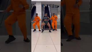 Download lagu Hannah Montana by Kamo Mphela. mp3