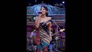 Download lagu DANGDUT KOPLO ADELLA RUNTAH  DIFARINA INDRA mp3