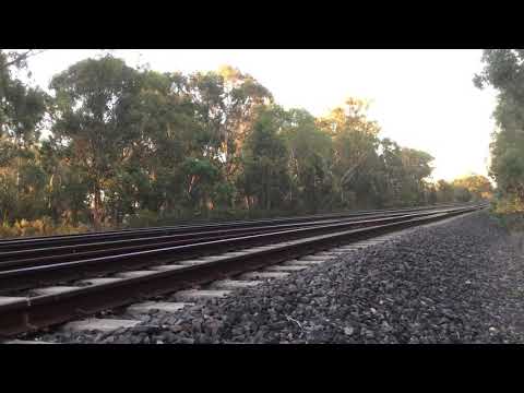 7MB9 , Through Seymour 20:25 , SCT010 leads CSR006 and SCT002. Camera 3