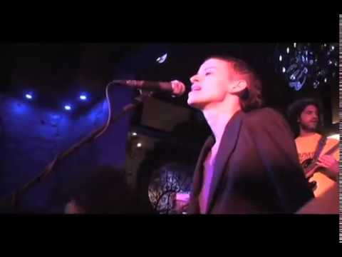 Rita Indiana y los Misterios en concierto