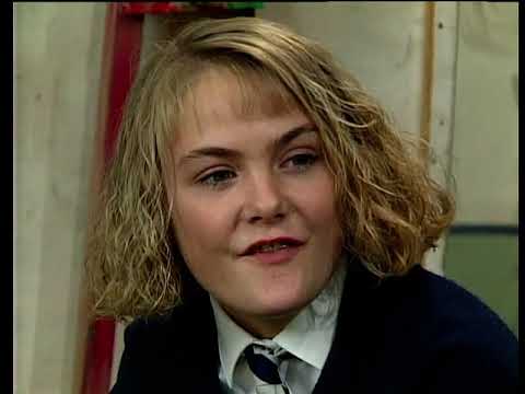 Grange Hill Christmas Special 1985 (first appearance of Imelda) s08e19