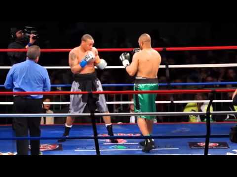 LEGENDARY! 46-year old Roy Jones Jr. KO's Willie Williams!