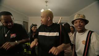 Das Video zu 'A-Z' (jetzt ansehen)