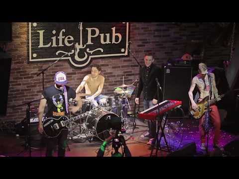 Mercedes Dance - За окном рассвет (Live in Life Pub 19.10.2013)