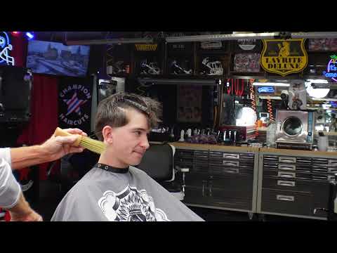 January 11, 2026 WHITE BARBER #BARBER #BARBERSHOP