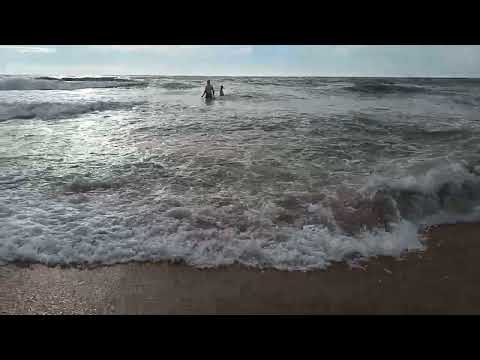 Sri Lanka's Beach Escape: Sun, Sand & Secrets at Mount Lavinia