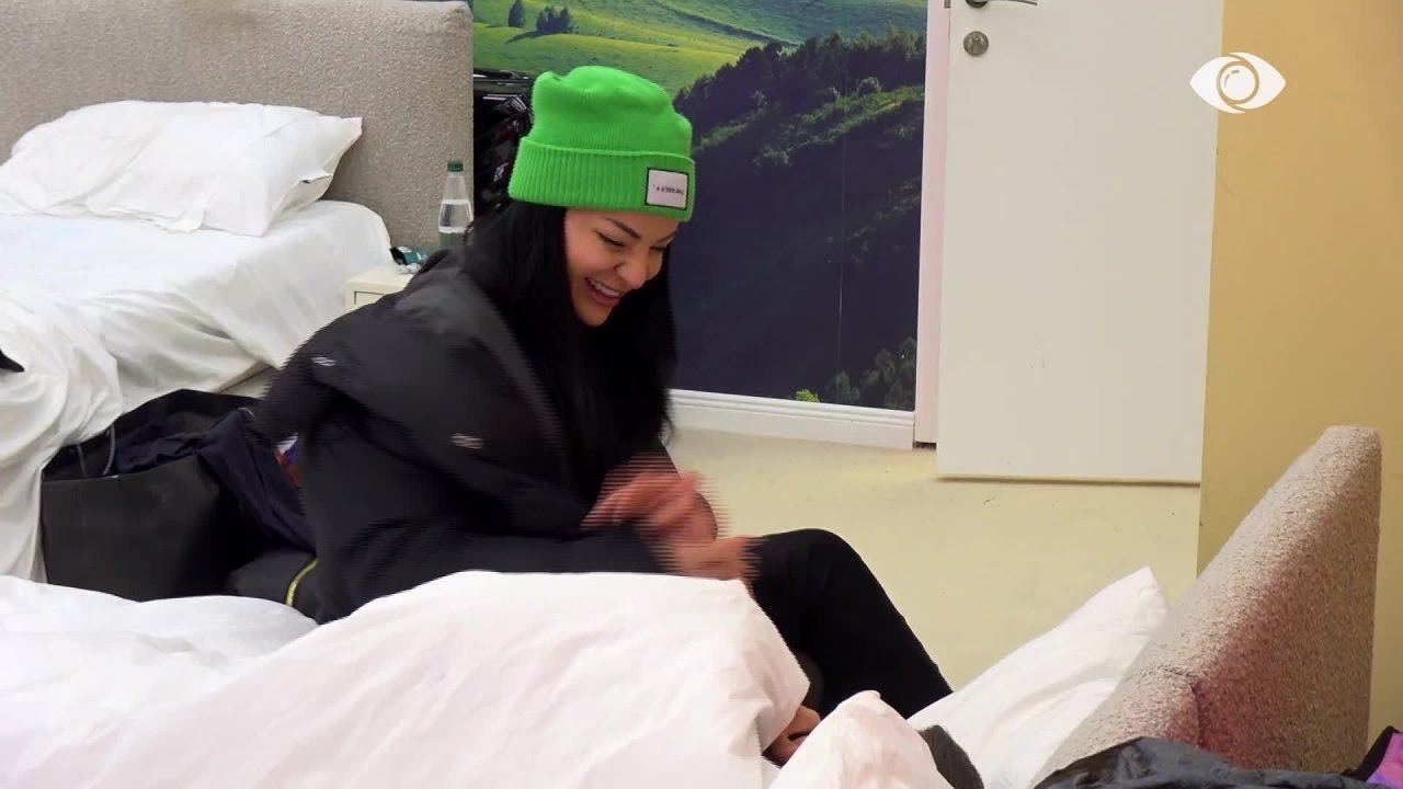 “Shumë mirë po dukesh”/ Sara zgjon Bardhin dhe e fton për kafe - Big Brother Albania VIP 3