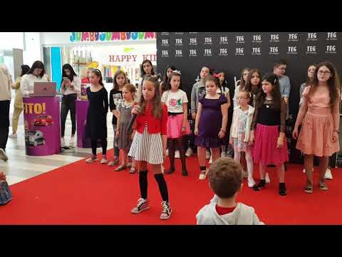 Shallow - Bradley Cooper & Lady Gaga - Cover by -Sibora